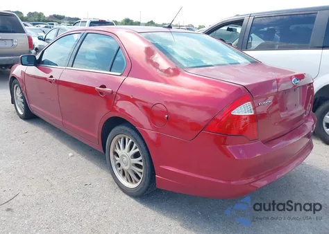 2010 Ford Fusion Se z USA, uszkodzony, nr VIN 3FAHP0HA2AR204012